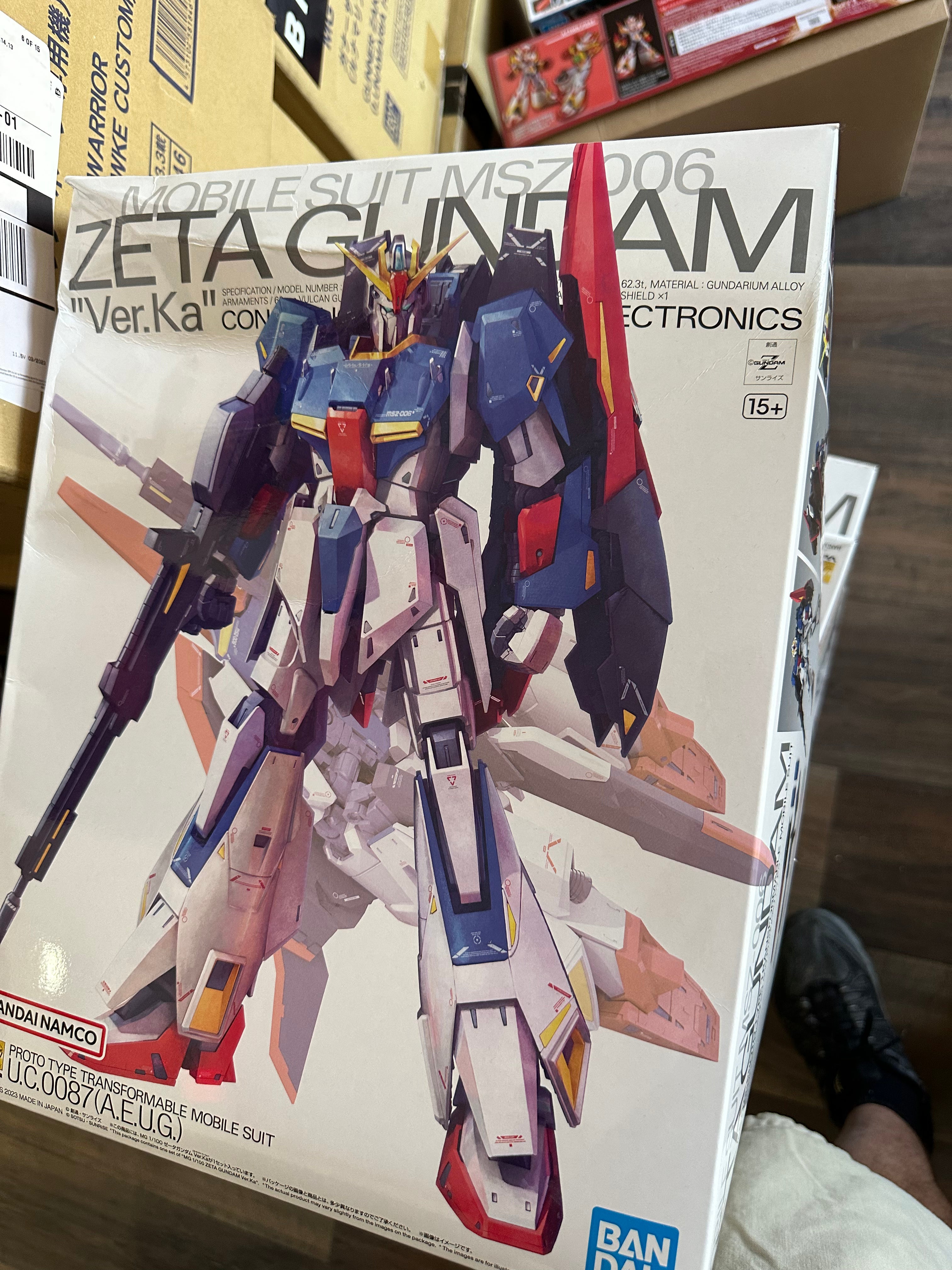 Mobile Suit Zeta Gundam MG Zeta Gundam (Ver.Ka) 1/100 Scale Model Kit