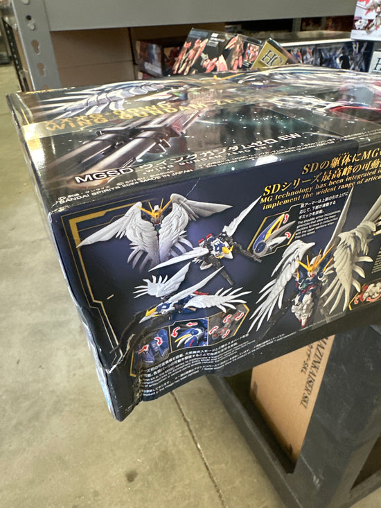 MGSD Wing Gundam Zero EW (Damage Box 10% OFF)