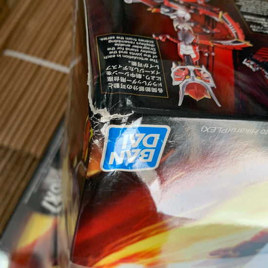 Kamen Rider Figure-Rise Standard Kamen Rider Ryuki Model Kit (Damaged Box 15% OFF)