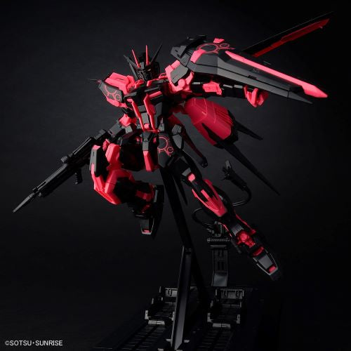 MG 1/100 AILE STRIKE GUNDAM Ver.RM [RECIRCULATION COLOR/NEON PINK]