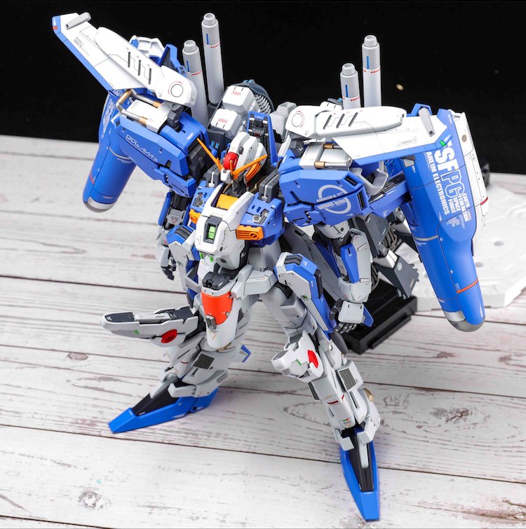 AOK #02 MG EX-S Gundam Resin Conversion Kit with Weapon Expansion