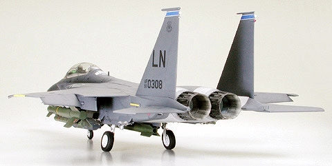 TAMIYA F-15E STRIKE EAGLE 