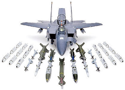 TAMIYA F-15E STRIKE EAGLE 