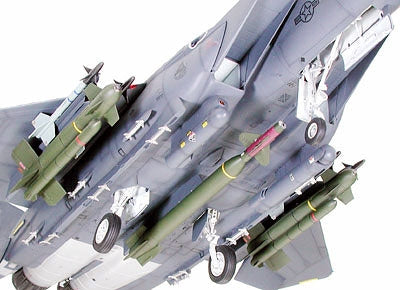 TAMIYA F-15E STRIKE EAGLE 