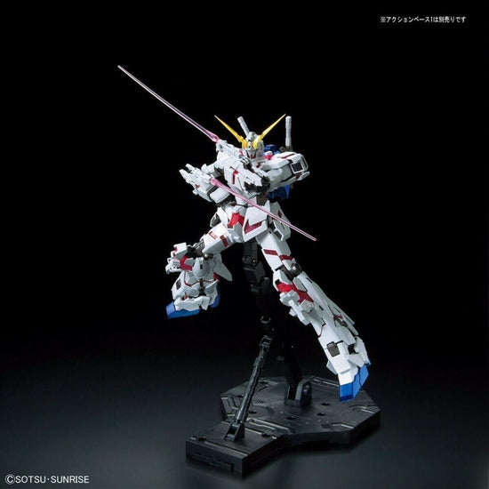 MG RX-0 Unicorn Gundam (Red or Green Frame Twin Frame Edition) Titanium Finish